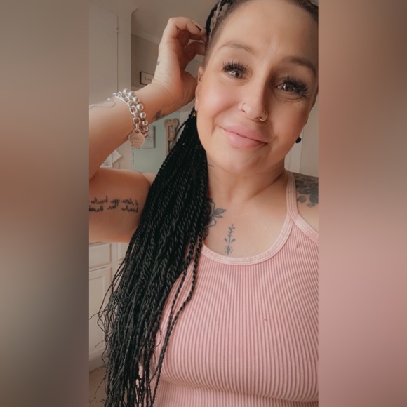 Meet your posher. 🩷💃🏻🥰 - Picture 11 of 11